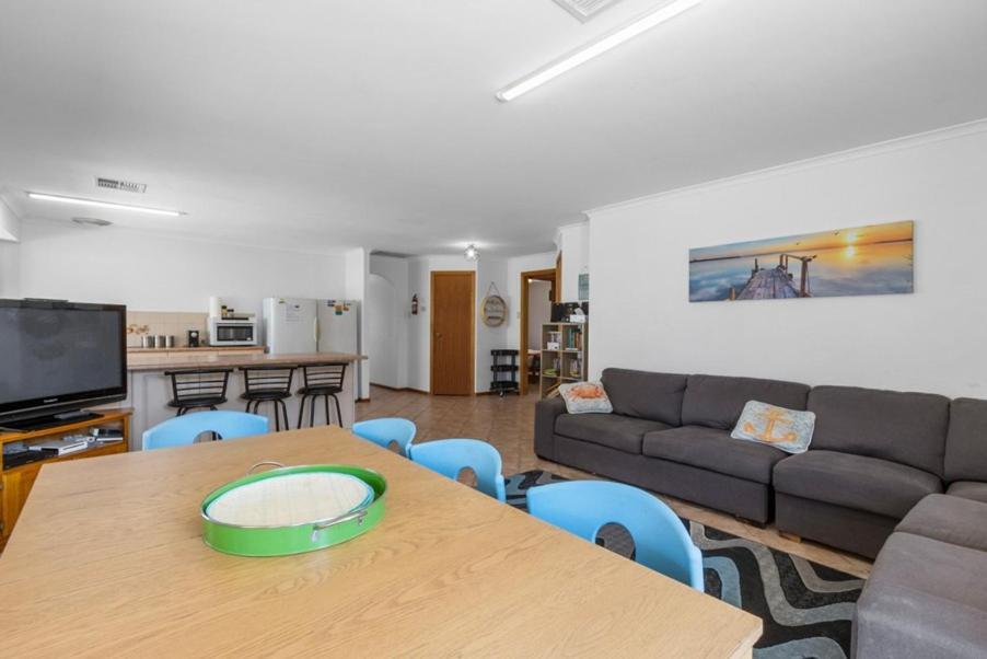 Ardrossan Hotel Motel Dış mekan fotoğraf